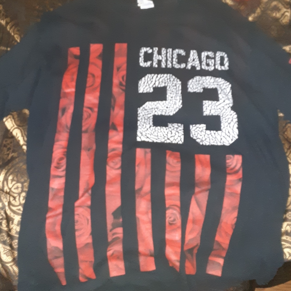 Long sleeve t shirt